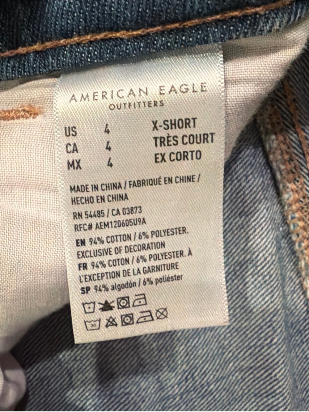 American Eagle Outfitters Light Blue Ripped Boyfriend Jeans - Picture 3 of 4